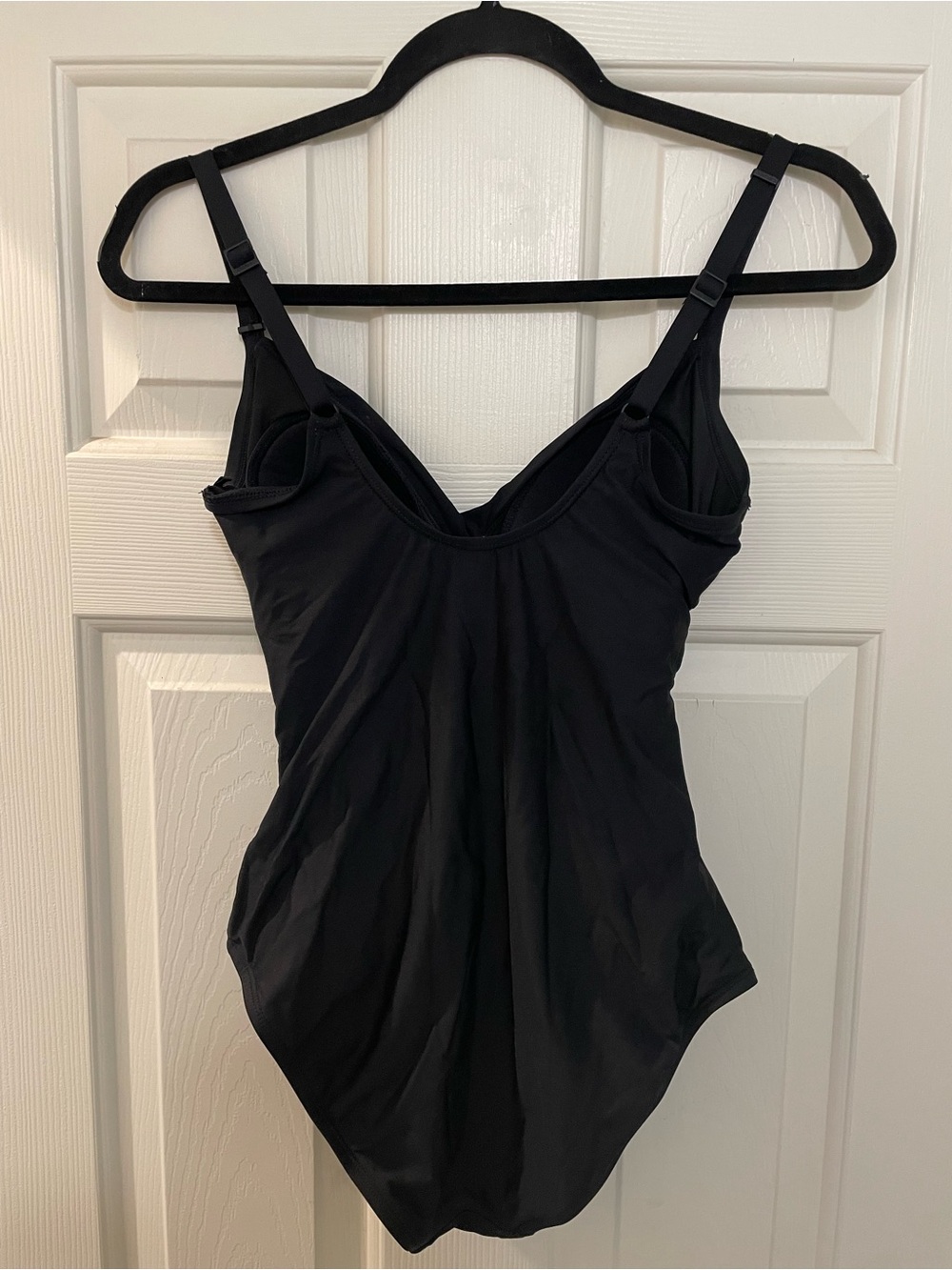 DKNY Ruched Surplice One Piece Swimsuit Women’s US Size S Black - Picture 3 of 6